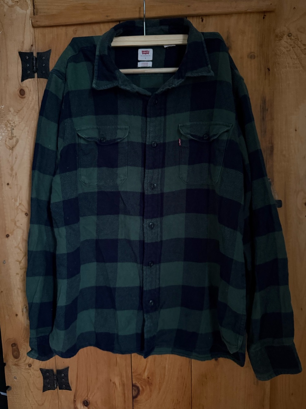 LEVIS | flannel button up - Picture 2 of 3